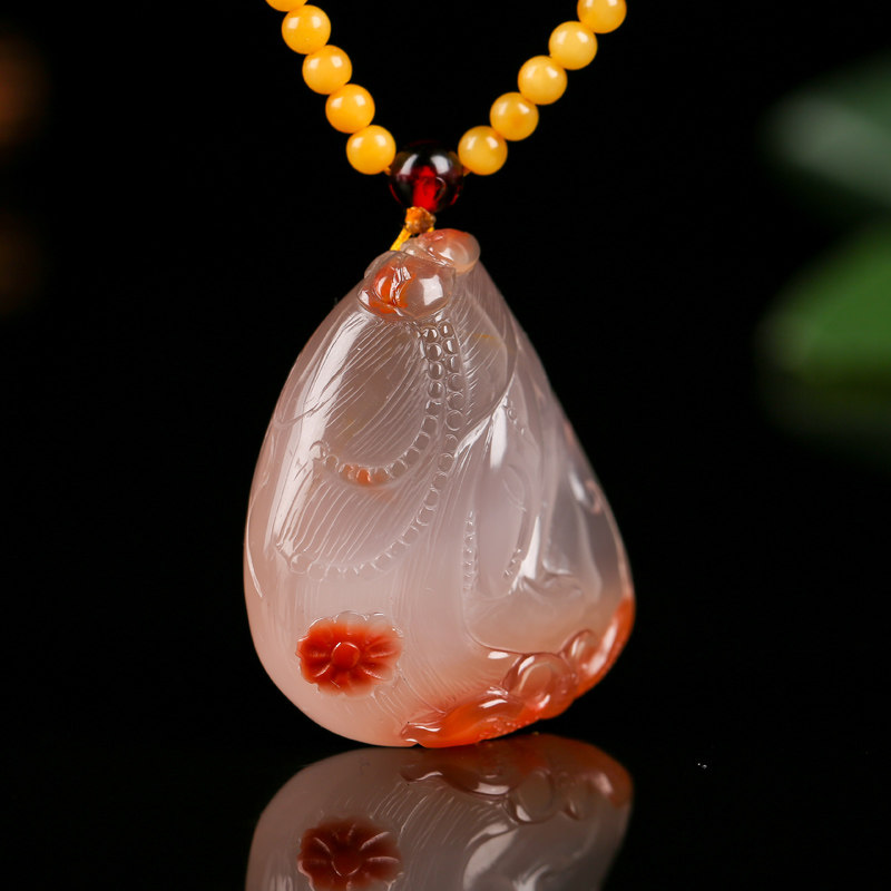 义拍南红玛瑙玉贵人挂件配精美挂链 上海寿安寺 寺院加持 30.16g