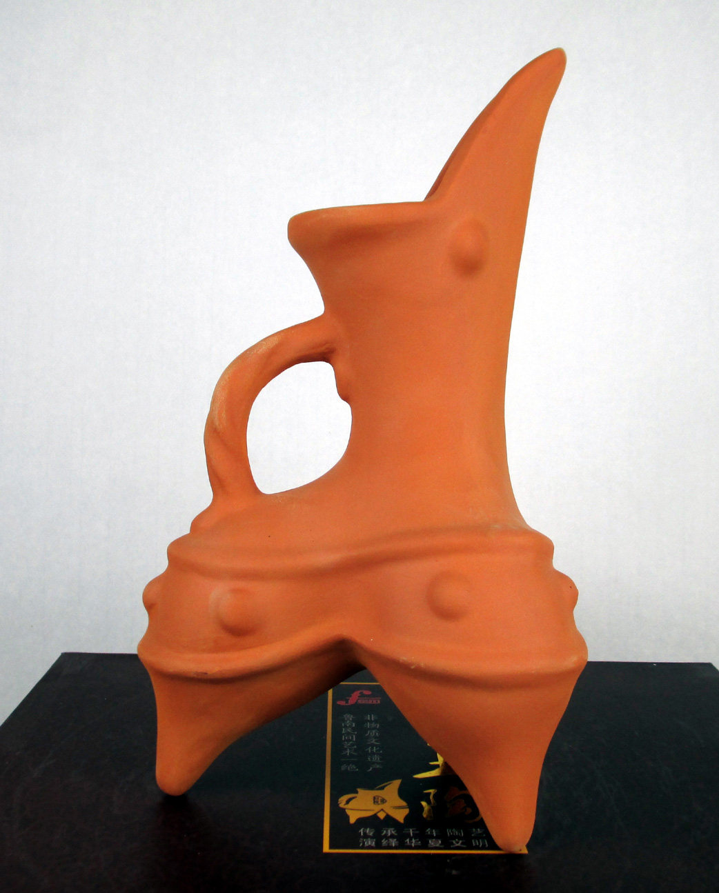 甘言地《陶鬶》非物质文化遗产『伏里土陶』传承人