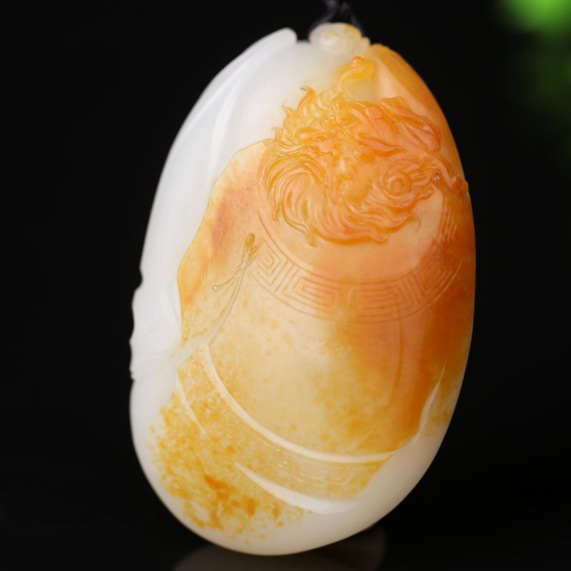 【即刻拍】中国玉石雕刻大师张红哲 和田玉红皮籽料 钟馗挂件65g