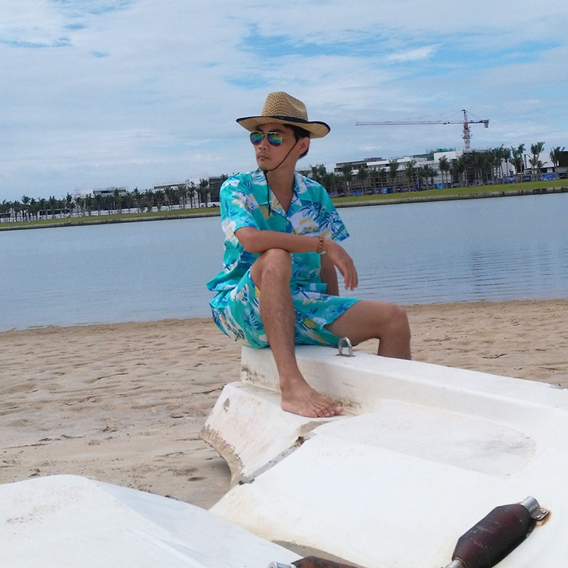 海南岛服三亚旅游沙滩宽松情侣度假短袖衬衫男棉女衣短裤花色套装