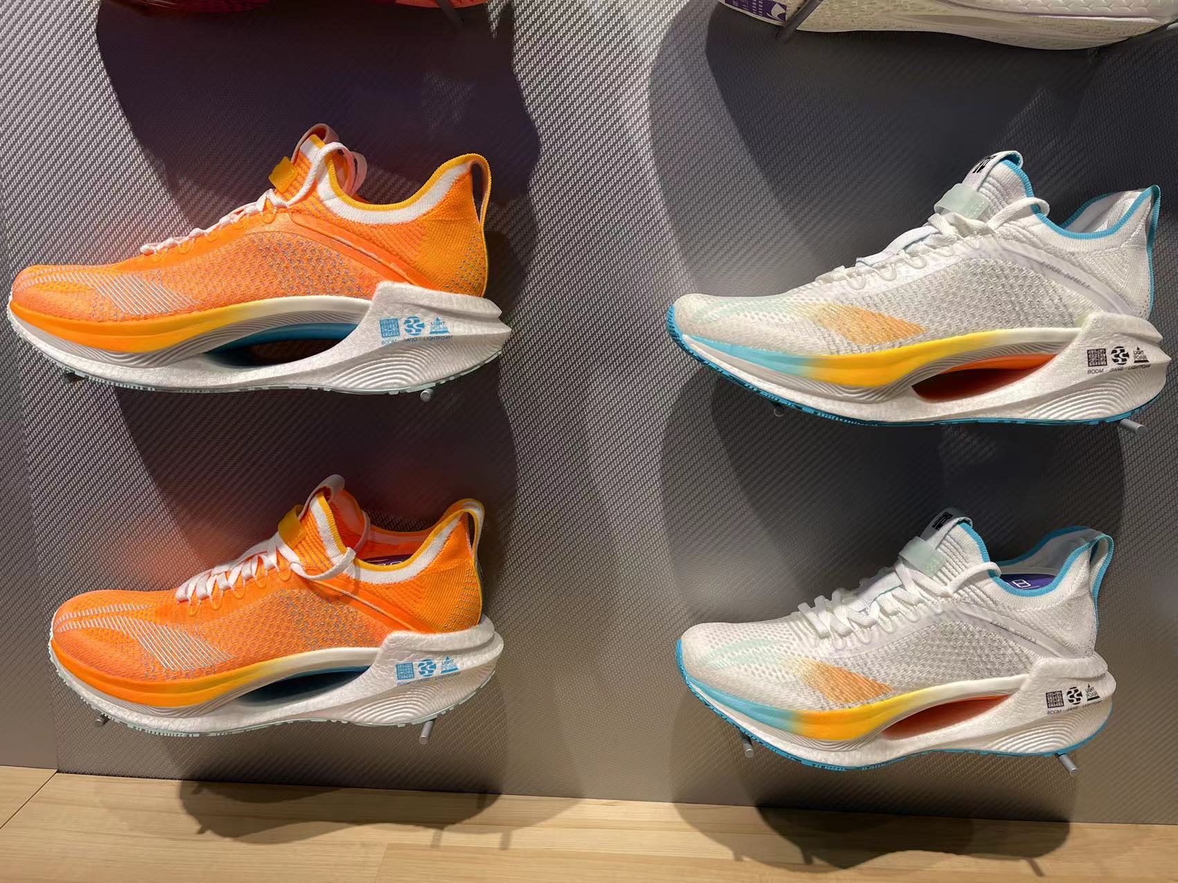 李宁lining绝影essential耐磨透气男子低帮灰色arrt007-3跑步鞋 原价