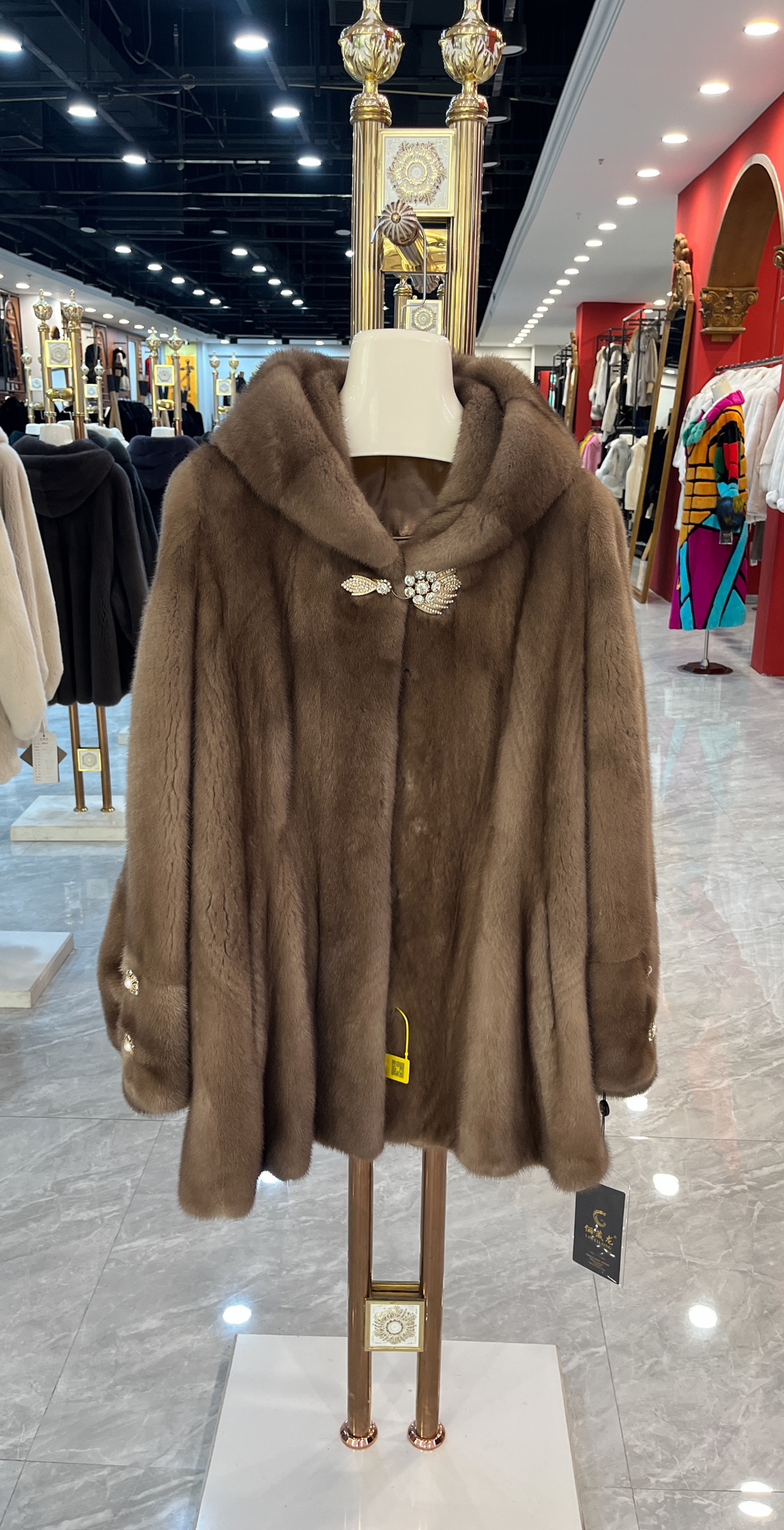 海宁皮革城貂皮大衣