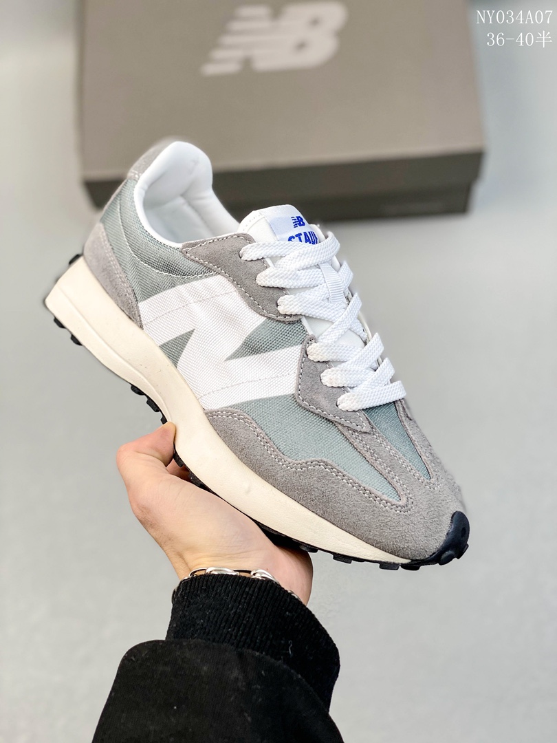 新百伦327张子枫