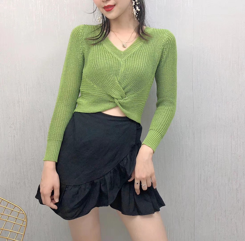 超火网红长袖V领针织T恤秋女2019新款韩版宽松下摆褶皱扭结毛衣在类目 女装/女士精品, 毛衣中 - 来自Buy2taobao.com提供专业的淘宝代购服务