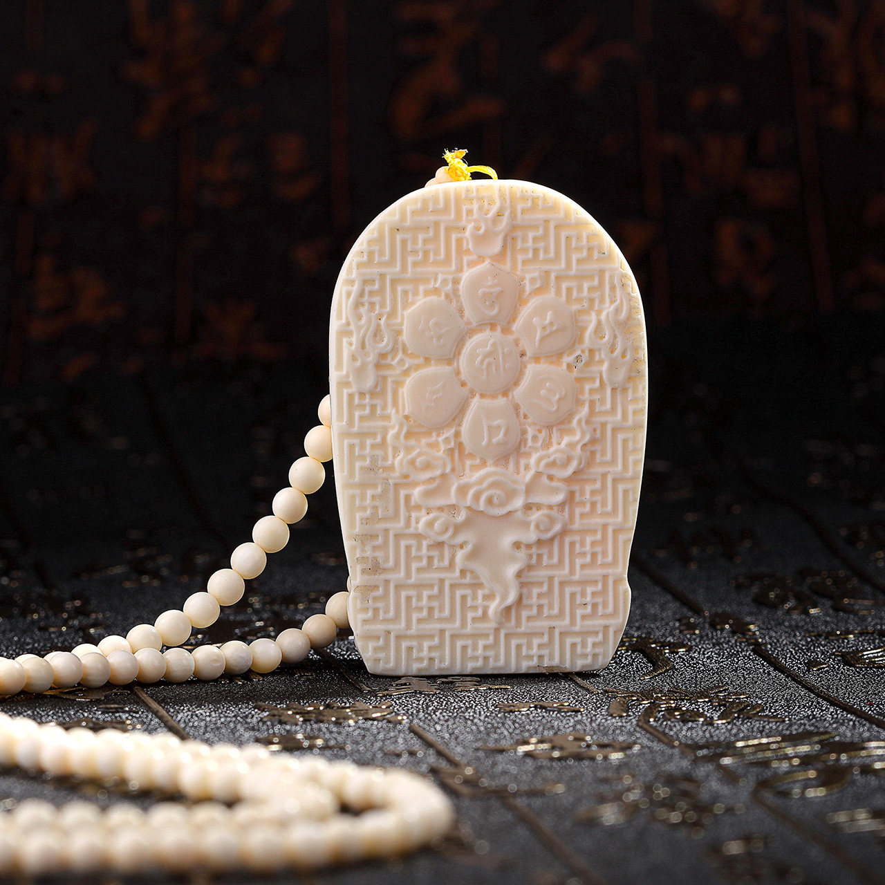 猛犸牙 【普贤菩萨】 牙牌挂件 28.7g yd04004