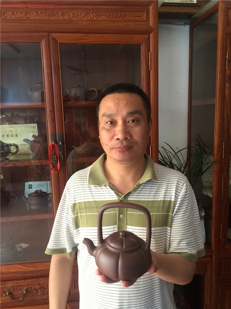 宜兴原矿紫砂壶精品专场  拍品详情 进入该拍品专场   起拍价: &yen