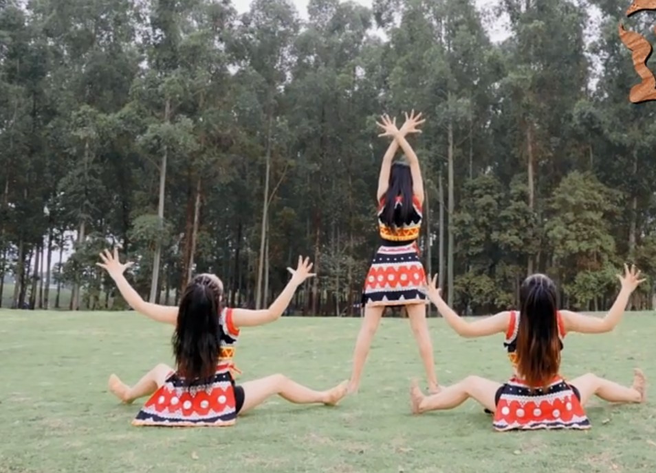 定制佤族演出服《遗失的森林》舞蹈演出服民族服装56个民族服饰全