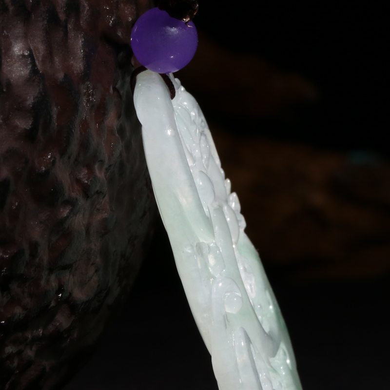 冰糯种翡翠淡绿色草龙吊坠22.59克(含绳)