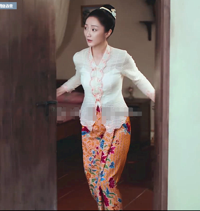 欧洲小娘惹装菊香月娘肖燕同刺绣花边复古修身衬衫