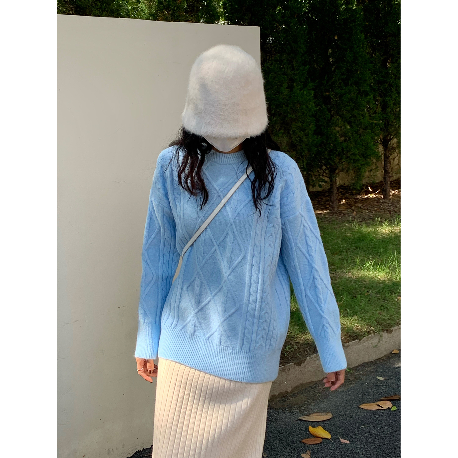 老玛儿秋冬内搭温柔风蓝色奶呼呼的麻花毛衣女2022韩系慵懒针织衫