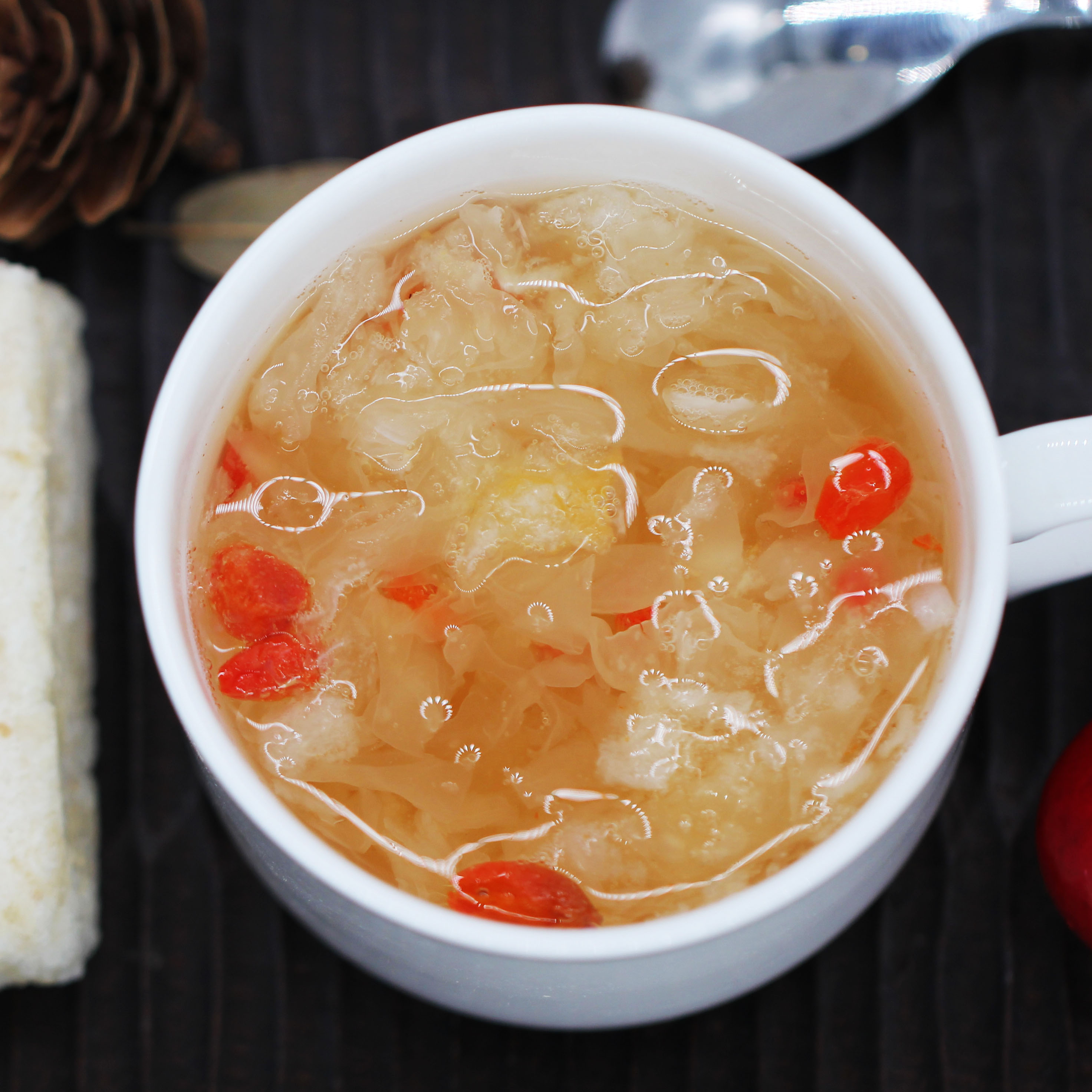 网红免煮银耳羹冰糖雪梨燕窝银耳冲泡速食即食冻干银耳羹代餐干货