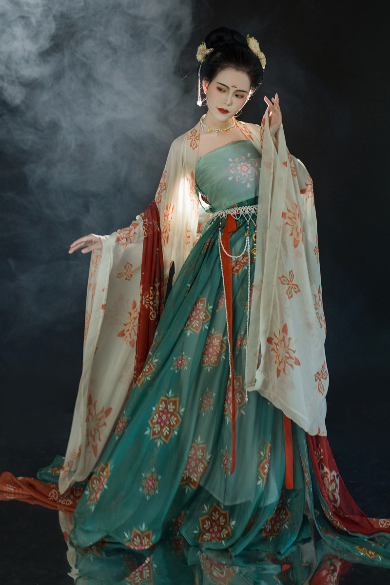 采梦集原创汉服国风的优惠券大全—采梦集 未央柳 唐制风复原创仕女图