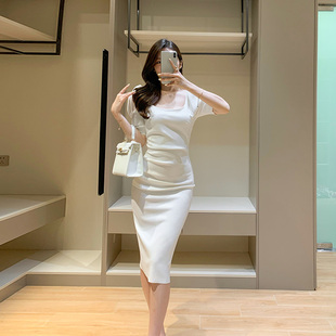 法式方领连衣裙2023夏季新款轻熟风复古优雅泡泡袖白色紧身包臀裙