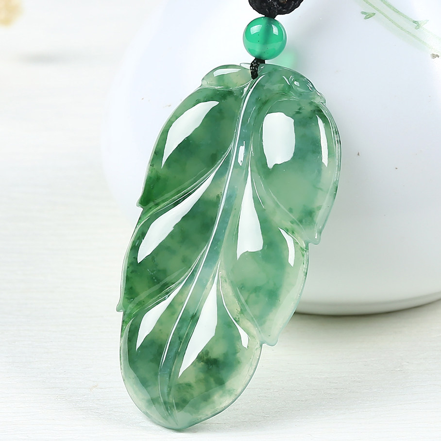 [实物已检] 天然a货 老坑水润飘绿叶子翡翠吊坠 14.79克 含绳重