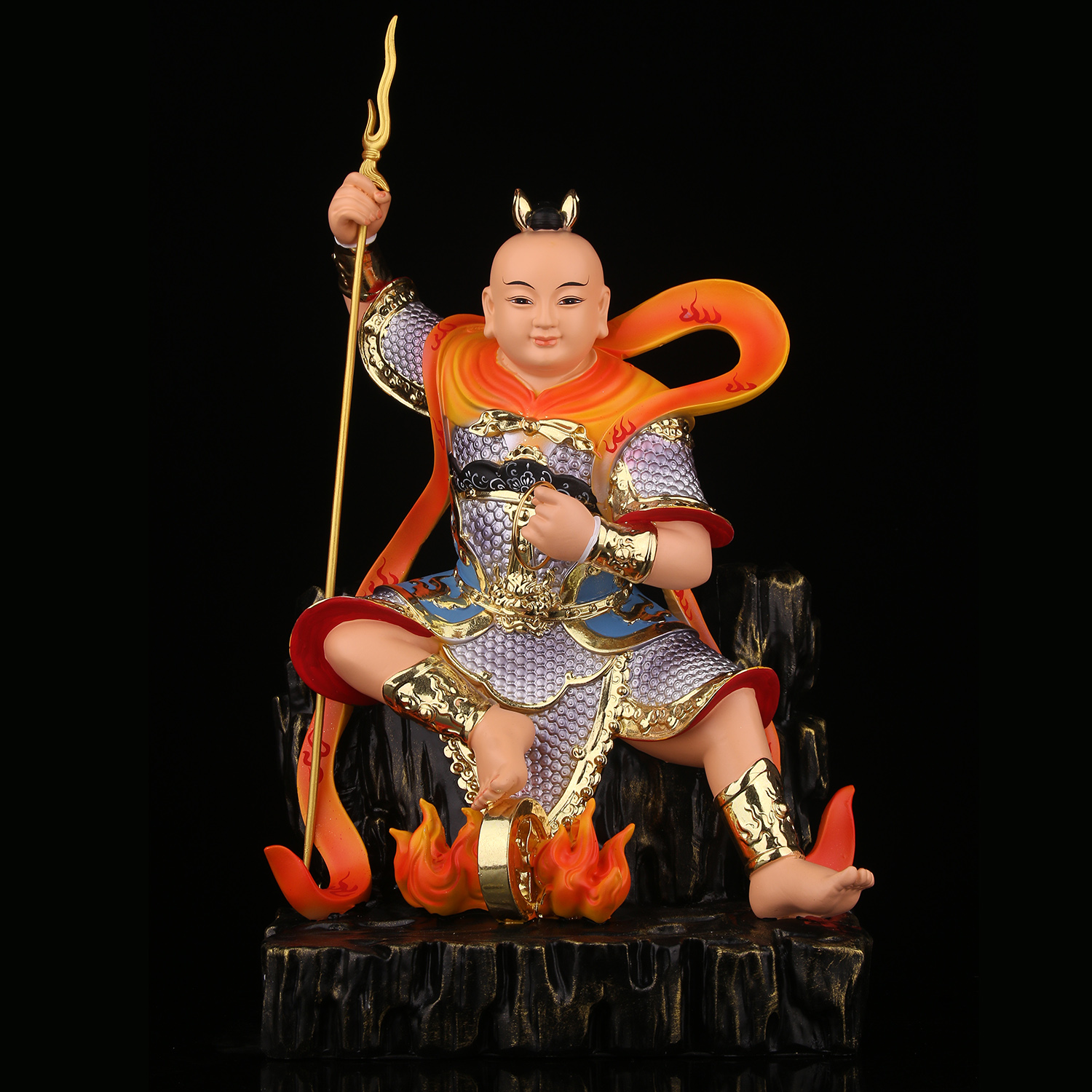 哪咤三太子神像家用摆件供奉坐像哪吒中坦元帅脚踏风火轮三头六臂