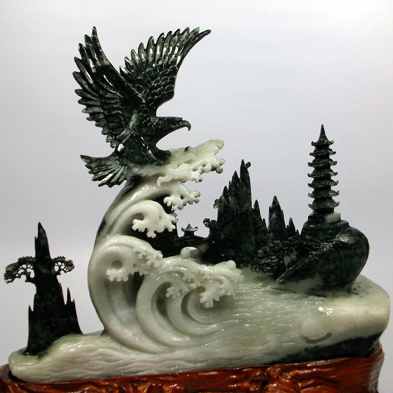 省级玉雕大师苏红占作品 中国四大名玉独山玉 鹏程万里 2920克 - 拍卖