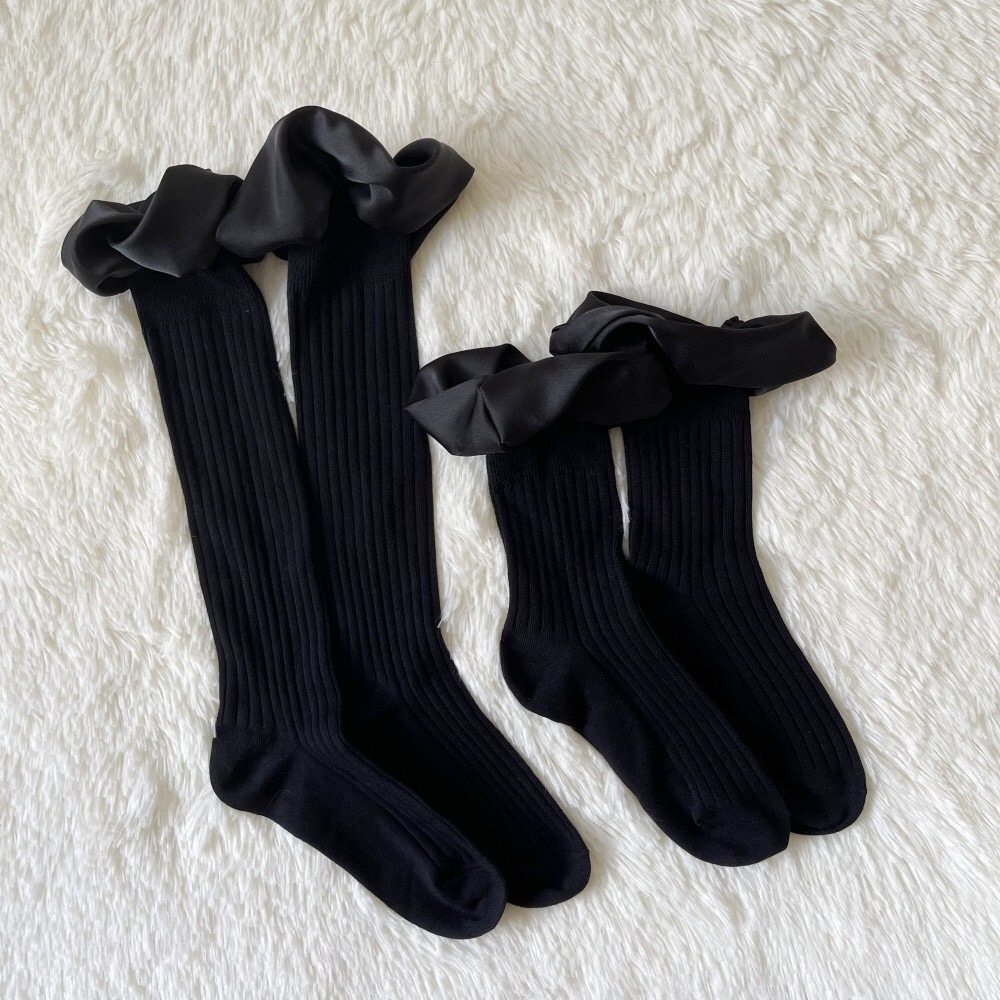 手缝立体旋转泡泡口褶皱荷花边纯黑女长袜ins个性走秀小腿袜纯色