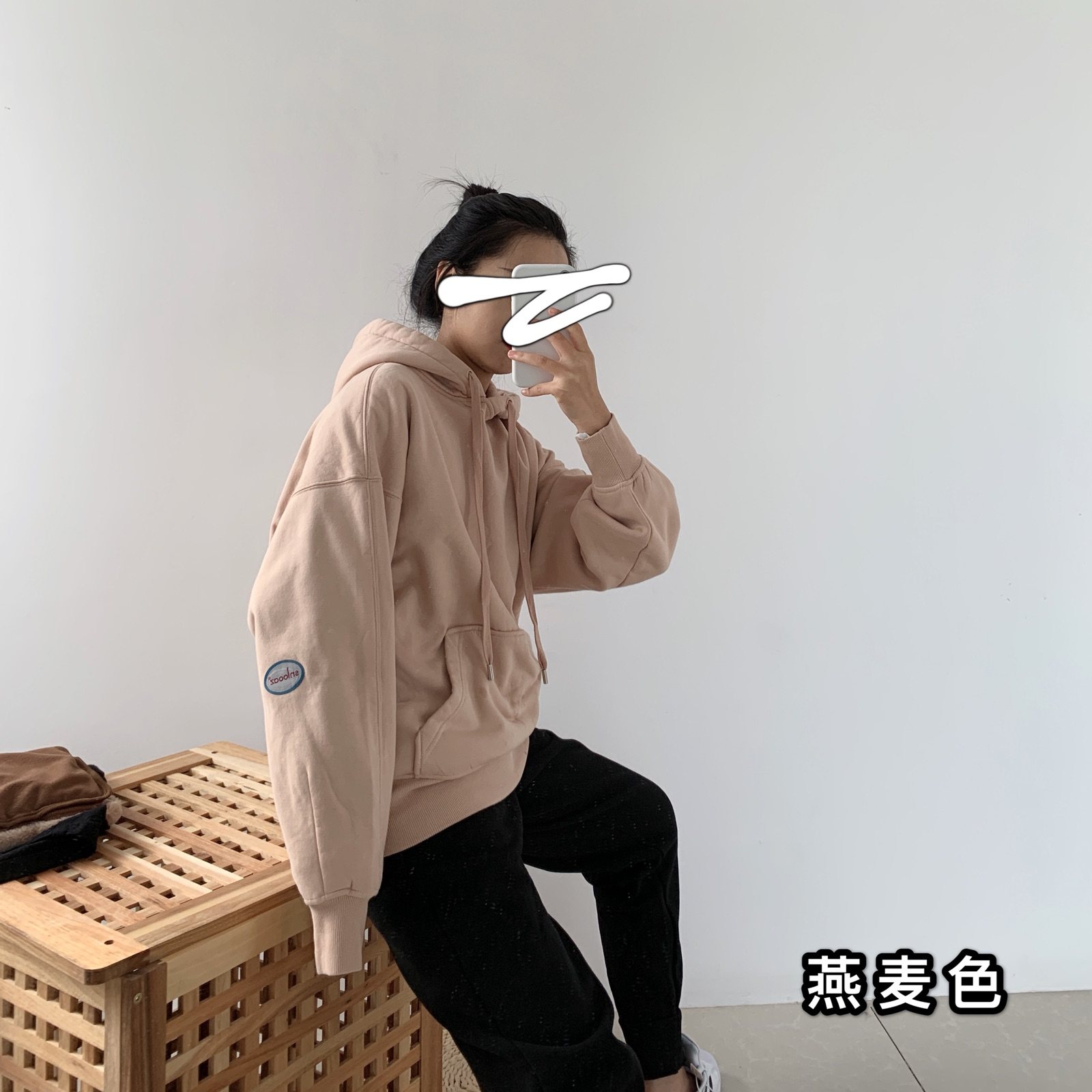 補單已統(tǒng)計!!純源渠道 男女 袋鼠兜 內(nèi)里 加厚搖粒絨 套頭衛(wèi)衣 補單已統(tǒng)計!!純源渠道 男女 袋鼠兜 內(nèi)里 加厚搖粒絨 套頭衛(wèi)衣