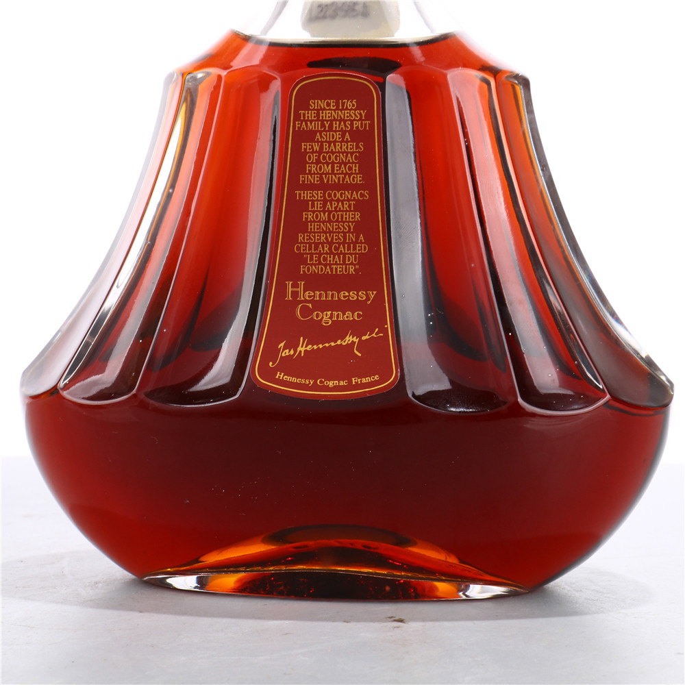 6.90年代轩尼诗杯莫停特级干邑白兰地 40度700ml