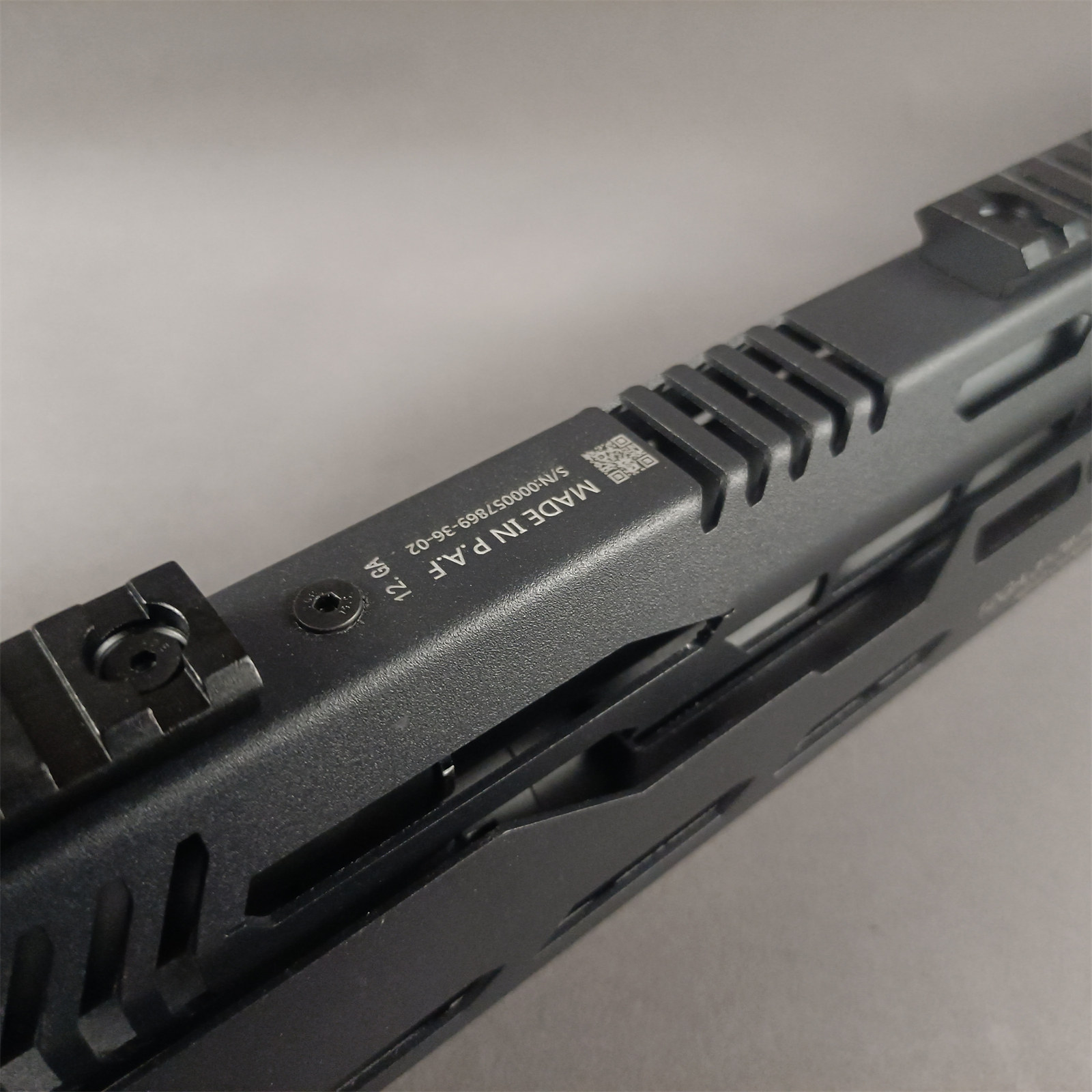 热销鱼骨金属_激趣aka870软弹抛壳玩具雷神战术套件金属升级改装鱼骨