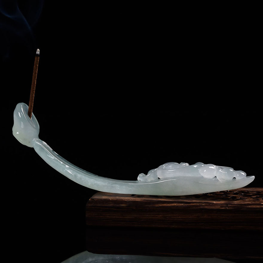 【源头好货-四会】天然a货翡翠浅绿色香插17.79克