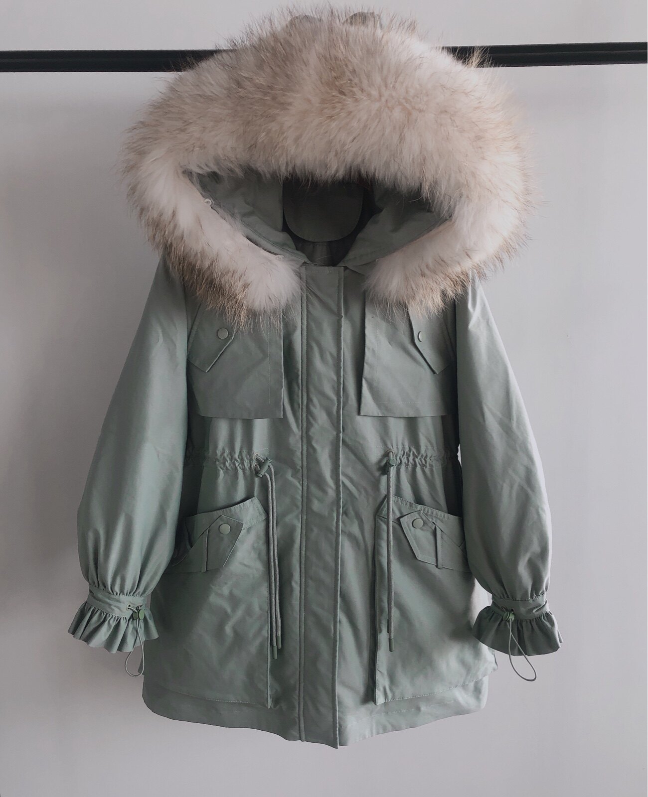 热销袖口毛毛羽绒服