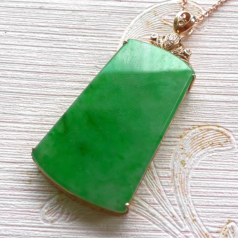 18k金伴钻镶嵌天然a货翡翠满绿平安无事牌吊坠 4.44克