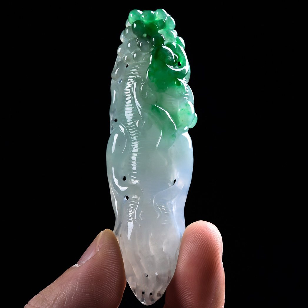 天然a货翡翠人参如意吊坠 32.29克