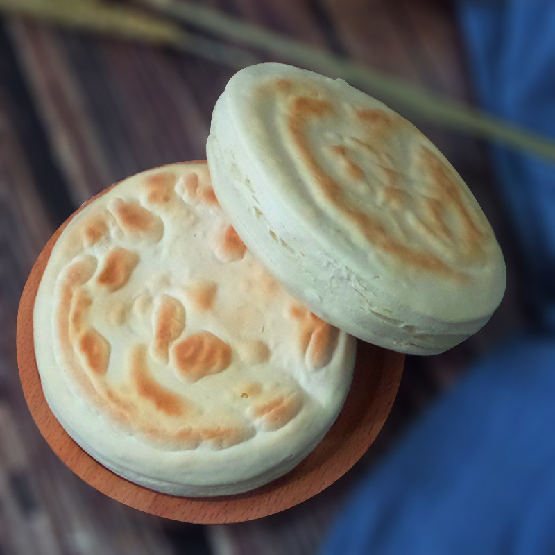 新品甘肃特产白饼子地方特色美食纯手工零食锅盔散装真