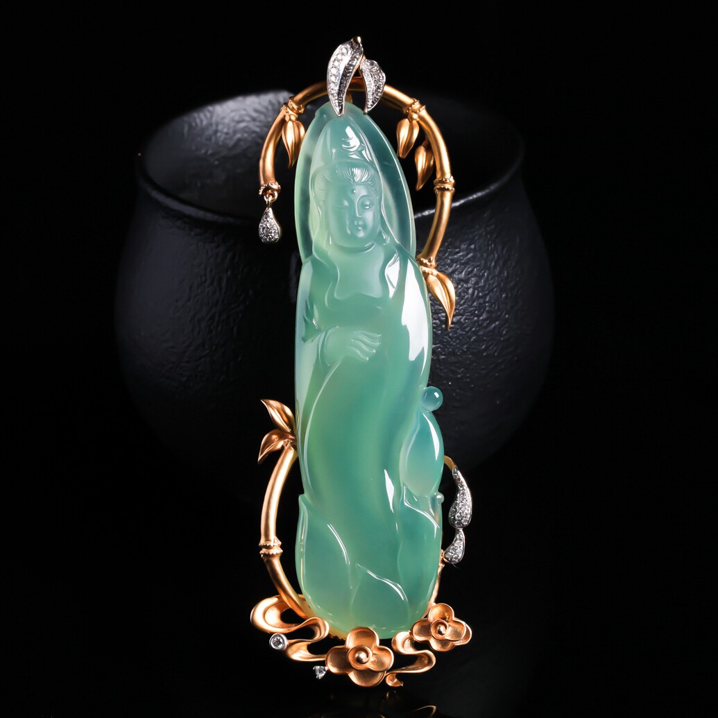【源头好货】18k金豪华伴钻镶嵌翡翠冰种晴水立体观音吊坠25.78g