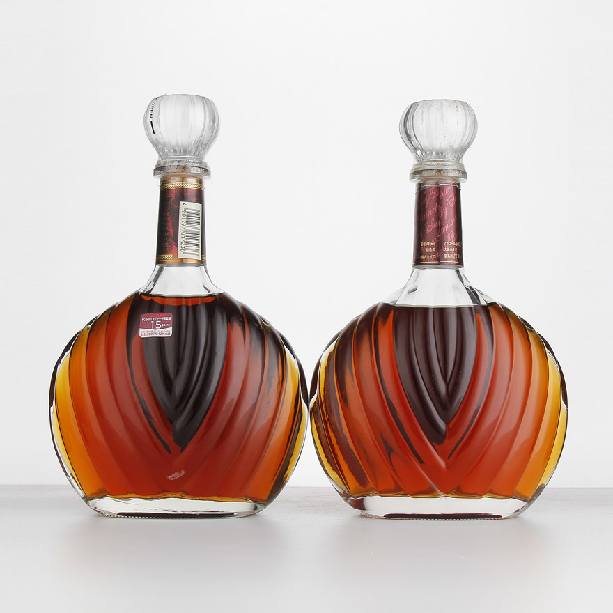 45. 2瓶 三得利xo白兰地 700ml*2 40度