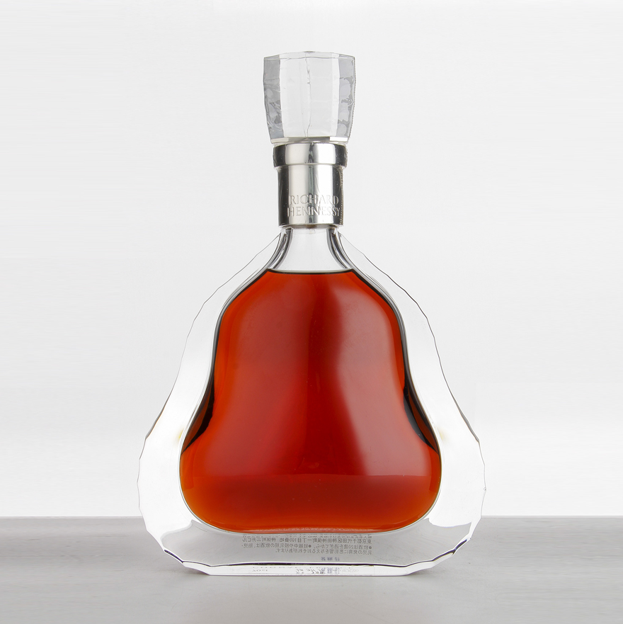 1. 轩尼诗 第三代李察干邑 700ml 40度