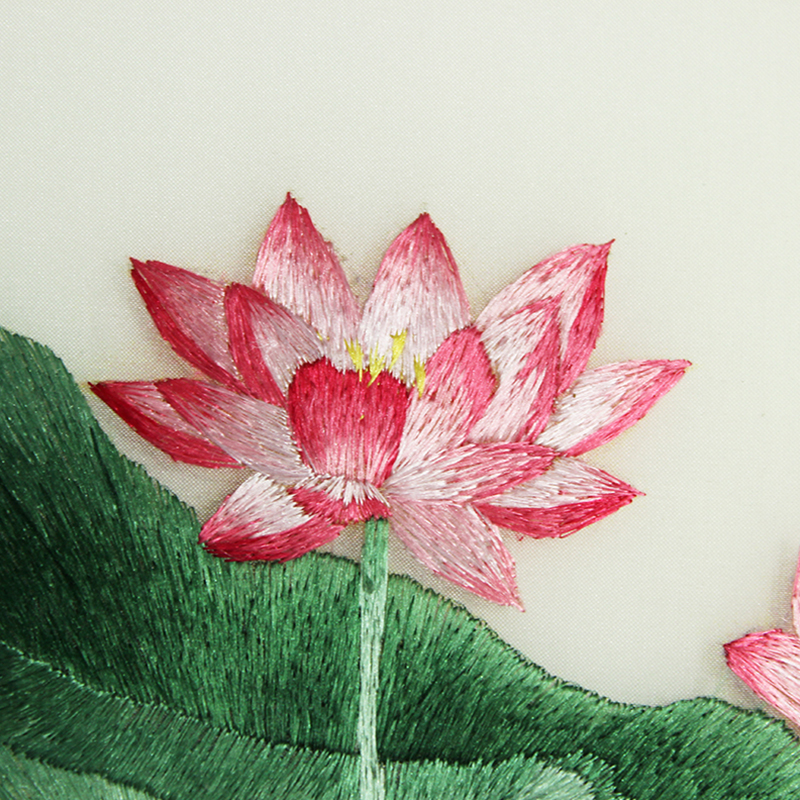 国家非遗 文化礼品 家居装饰画 纯手工刺绣【荷花三条屏】