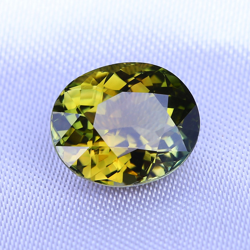 3.20ct_椭圆形裸石_天然黄绿碧玺_精细切工_单颗戒面616465j