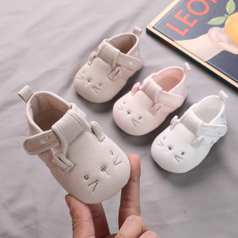 婴儿鞋女宝宝软底步前鞋纯棉布鞋防掉透气春秋夏季1岁5-7-8-9个月
