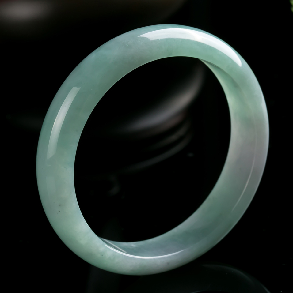 冰糯种温润细腻天然翡翠手镯 内径56.76mm 55.21g