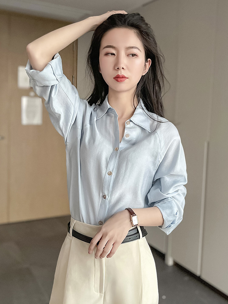 2021年高级感仿天丝衬衫女秋季设计感宽松职业装高端气质通勤上衣