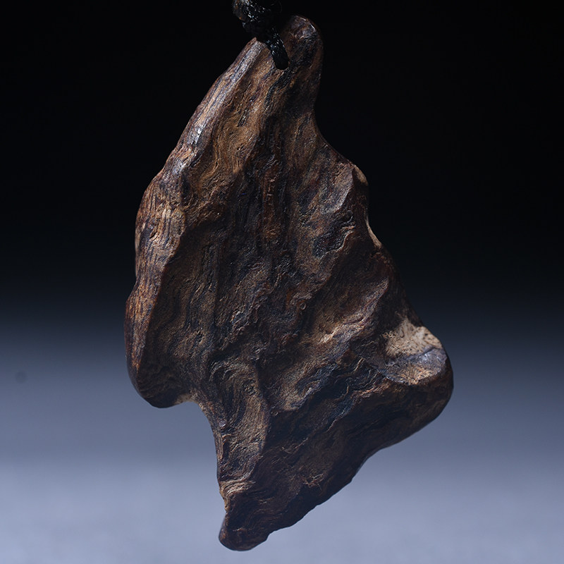 【臻品】奇楠沉香雕件 弥勒 雕工精湛 极品沉香 正品收藏 3.25g