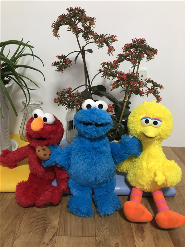 日本芝麻街sesame street艾莫elmo圣诞礼物毛绒公仔玩具
