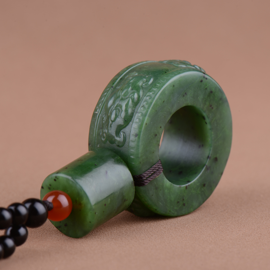 【扳指】和田玉 精美碧玉扳指挂件93.03g