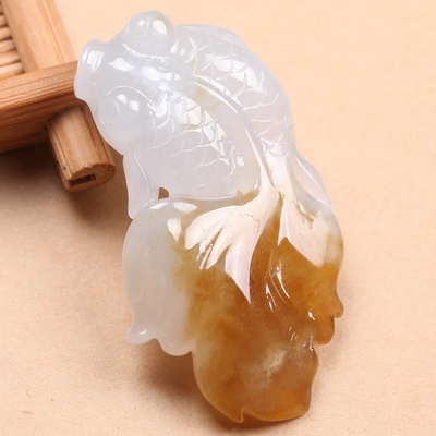 李朋玉雕工作室作品天然a货翡翠金鱼吊坠157g