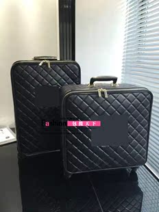 香港機場香奈兒香水 2020新款時尚小香男女款拉桿箱羊皮簡單出差旅行箱學院風登機箱 香港的香奈兒包