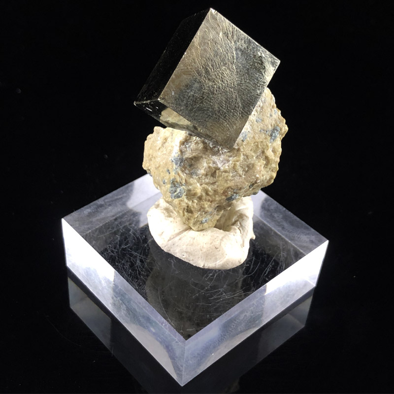 灵汐猫旗舰店-天然立方体黄铁矿原石头