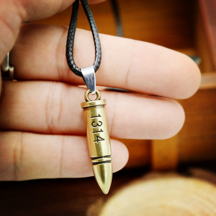 子弹壳工艺品项链 欧美个性军队纪念弹头挂饰品时尚个性钛钢吊坠