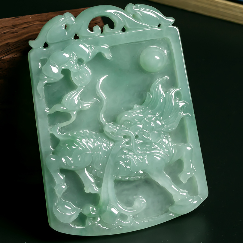 天然翡翠 老坑冰糯种精雕麒麟送福 48.81克