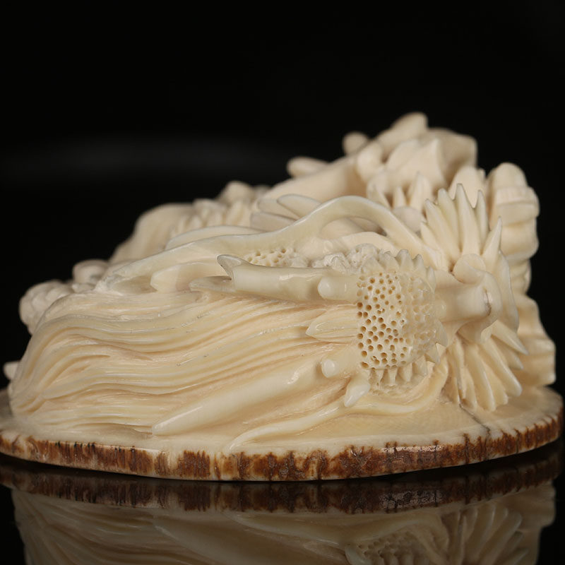 猛犸牙雕 雕琢逼真 经典推荐《龙腾四海》挂件84.3g