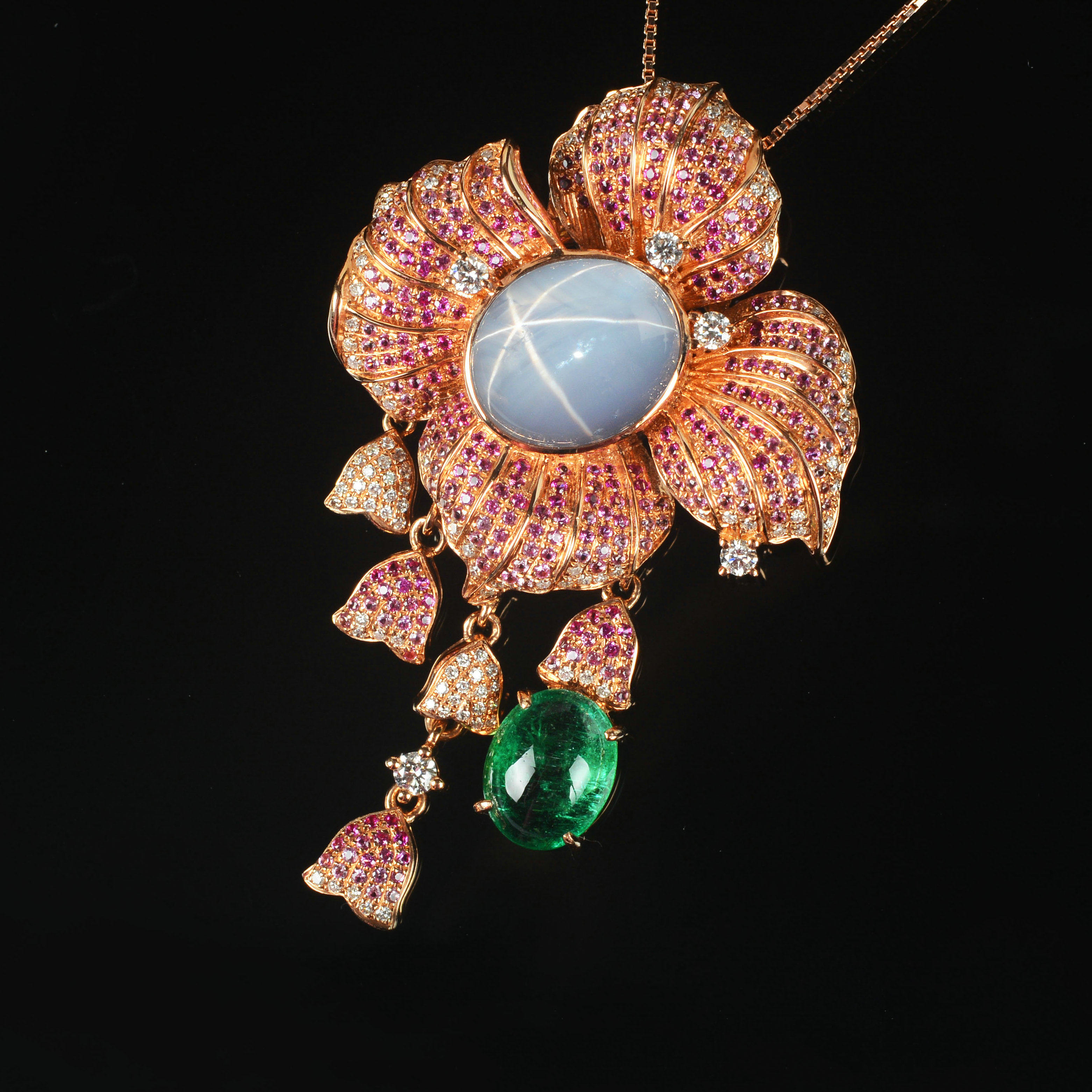 7.04ct 18k金星光蓝宝石祖母绿吊坠 星线清晰 配镶钻石 7758