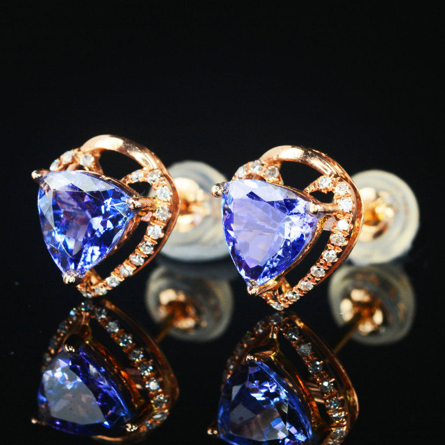 2.3ct 天然坦桑石耳钉 18k金镶钻 6094