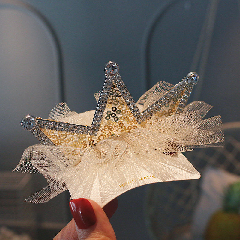 皇冠发卡女童公主