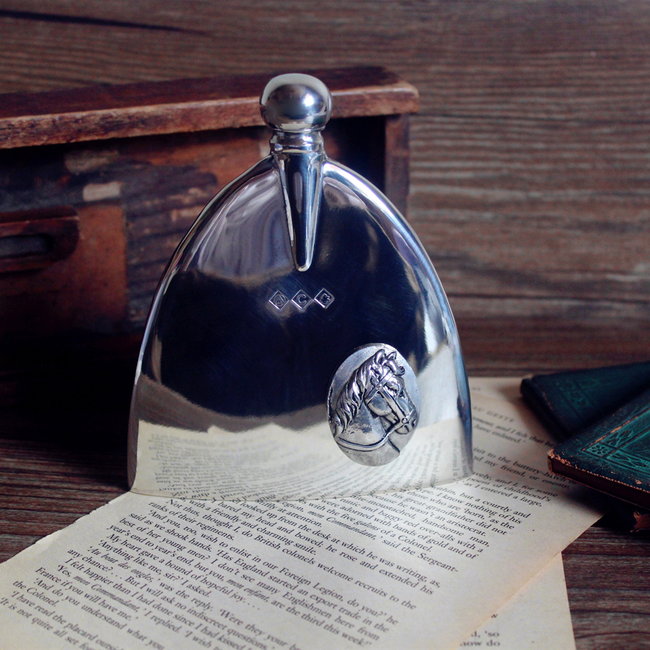 独享此刻 | 现货【英国赛马】buck巴克酒壶洋酒威士忌随身锡器4oz